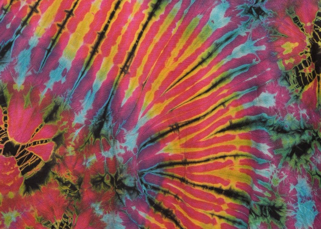 Sacred Threads Hippie Bohemian Tie Dye Stretch Batwing Top T Shirt 224112